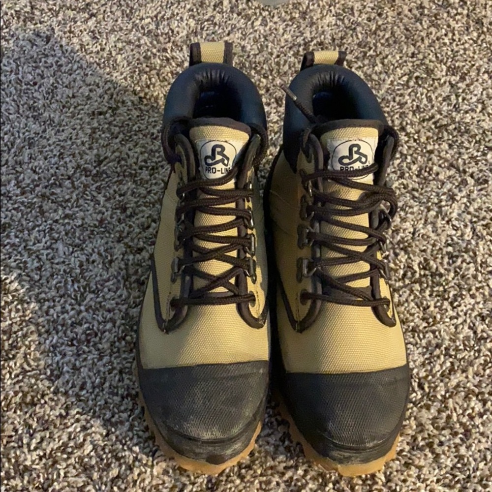 Pro line boys size 5